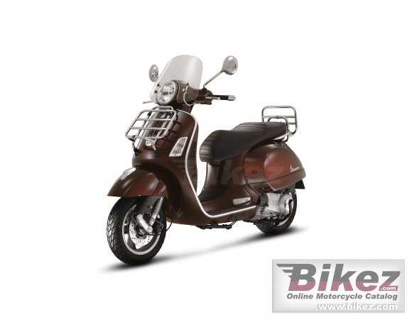 2011 Vespa GTS 300 photo